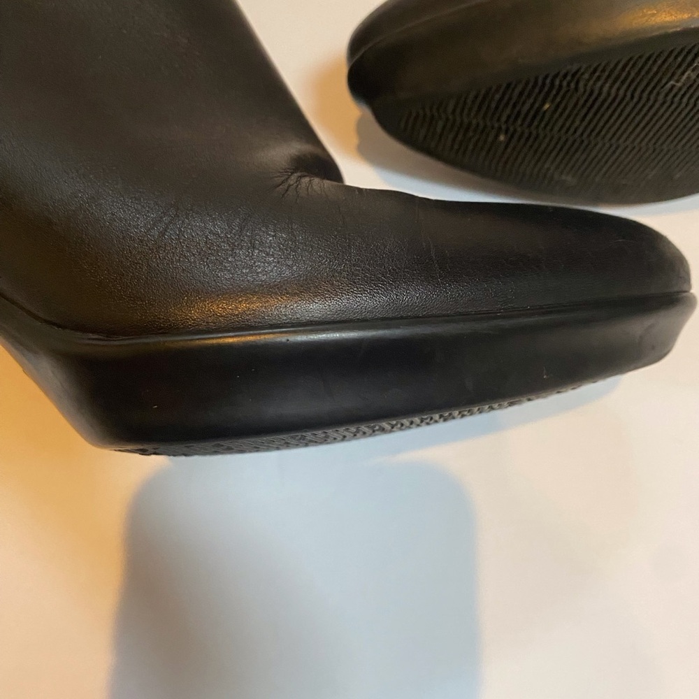 Aquatalia black ankle boot with buckle - Picture 10 of 13
